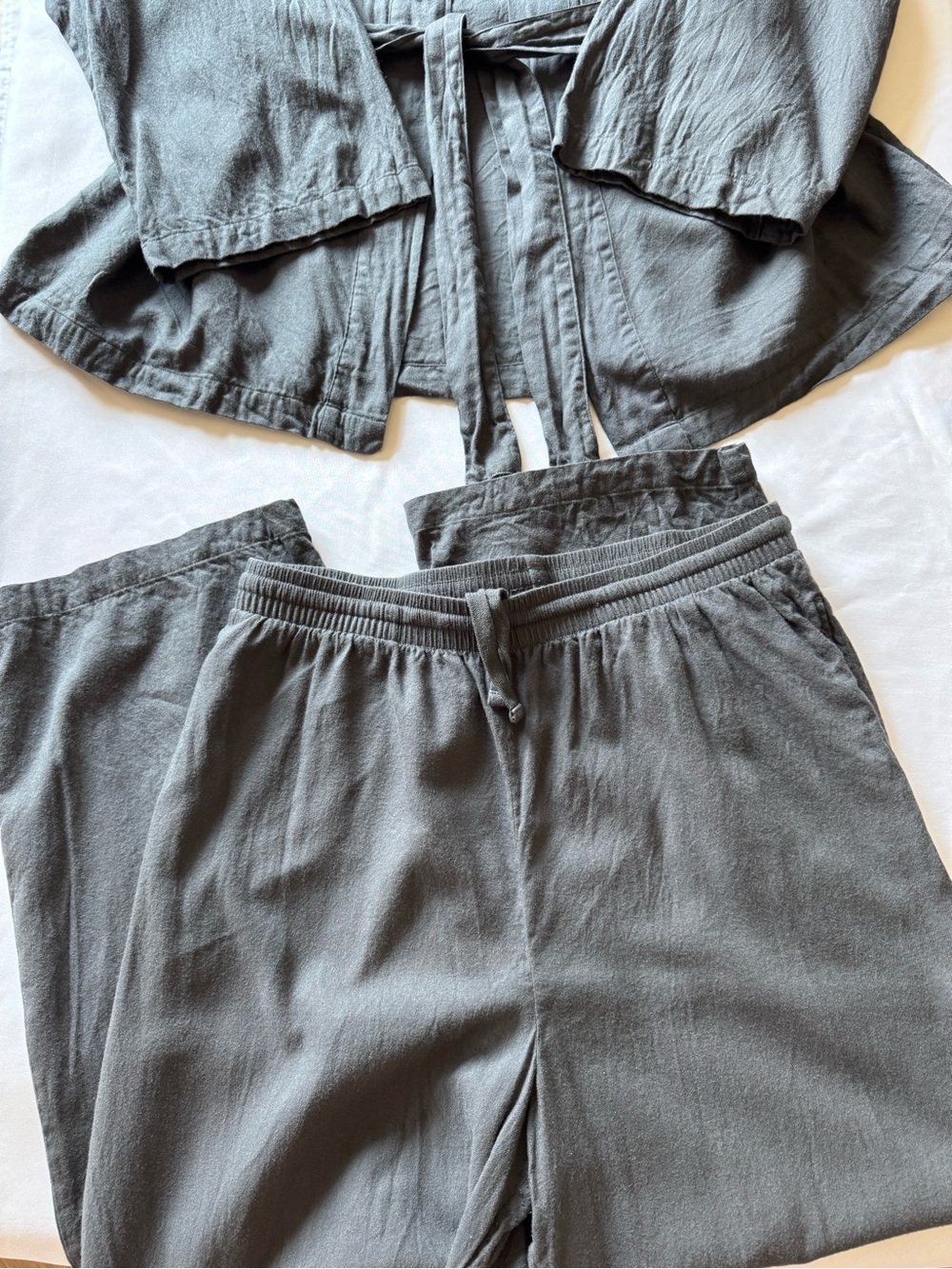 SKIMS 2pc Sleep Set In Ash - Medium - Picture 5 of 8